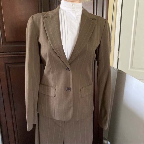 Rafaella Brown 2-pc Job Work Office Suit Size 8  6 - Picture 3 of 16